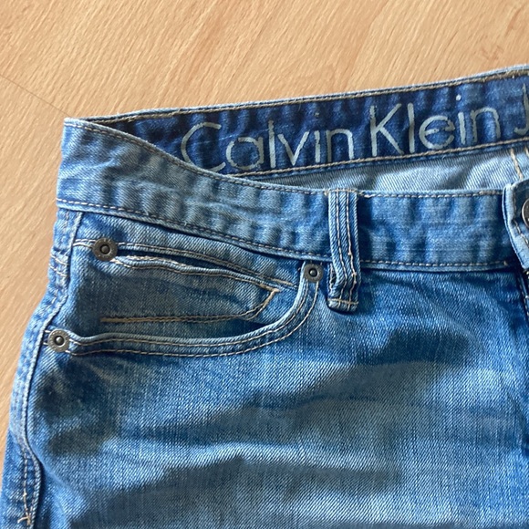 Calvin Klein Jeans boyfriend cut shorts - Picture 4 of 8